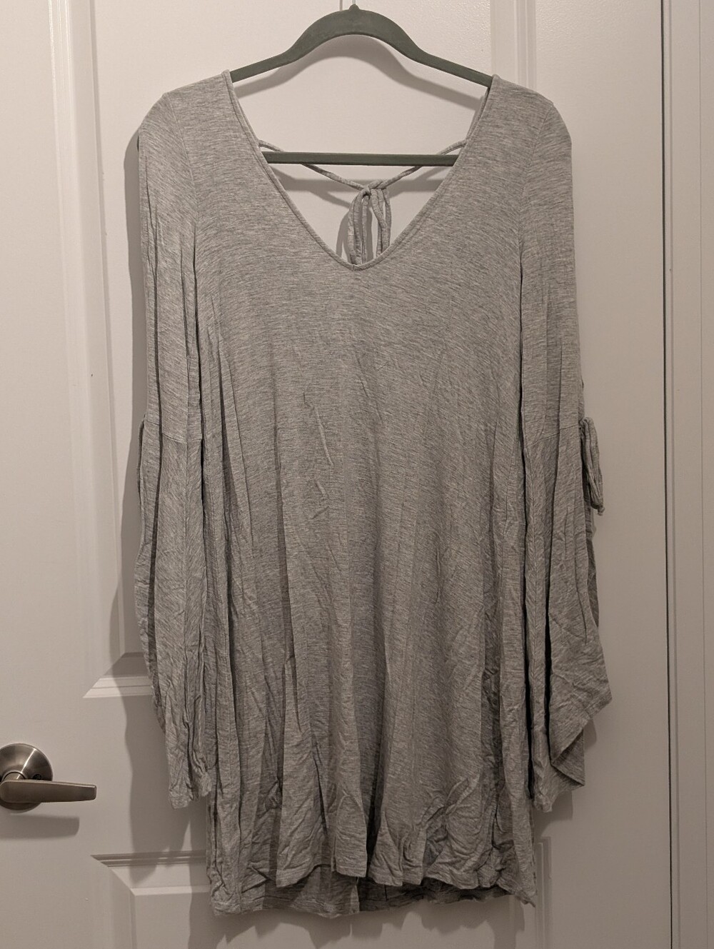 Light Gray Women's V-Neck Long Sleeve Dress - American Eagle